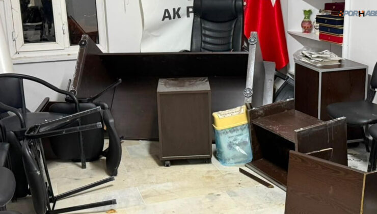 AK Parti Emet İlçe Başkanlığı binasına saldırı düzenlendi
